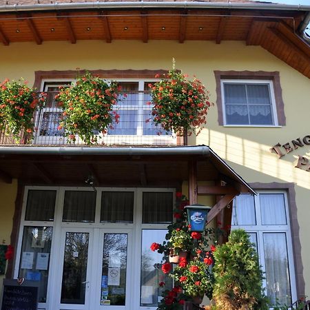 Tengerszem Panzio Bed and Breakfast Bánk Exteriör bild
